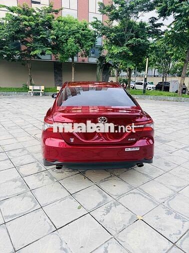 Toyota Camry 2.5Q 2022 Đỏ Nhập khẩu