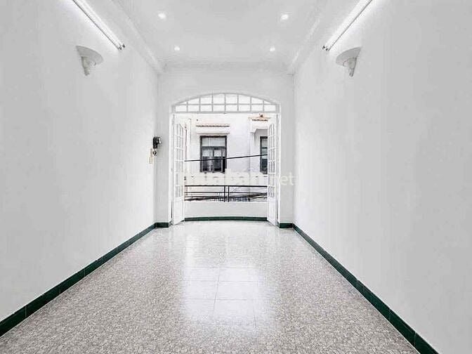 Nhà 5PN sát mặt tiền Nguyễn Thượng Hiền – Mở spa, ở gia đình hay kd