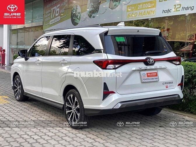 Toyota Veloz Cross Top 2025 siêu lướt 5.000 km