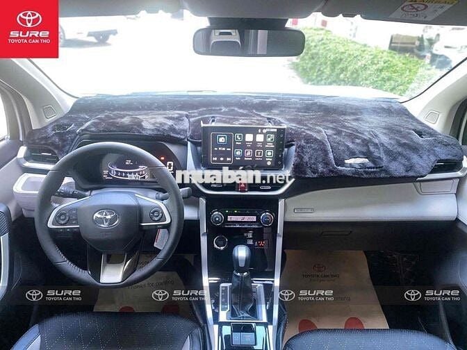 Toyota Veloz Cross Top 2025 siêu lướt 5.000 km