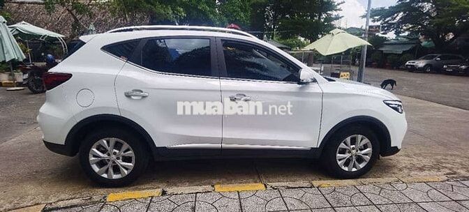 MG ZS STD Trắng 65.000 km còn bảo hành hãng 2027