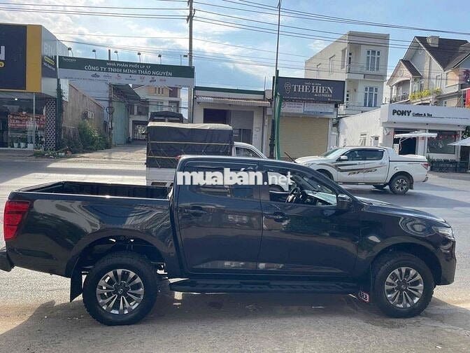 Mazda BT-50 Đen 5 chỗ