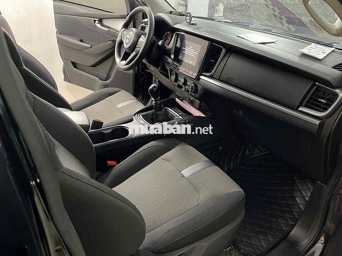 Mazda BT-50 Đen 5 chỗ