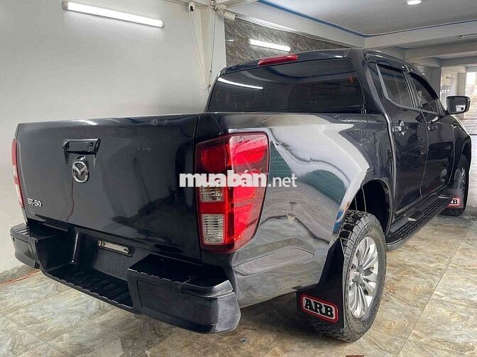 Mazda BT-50 Đen 5 chỗ