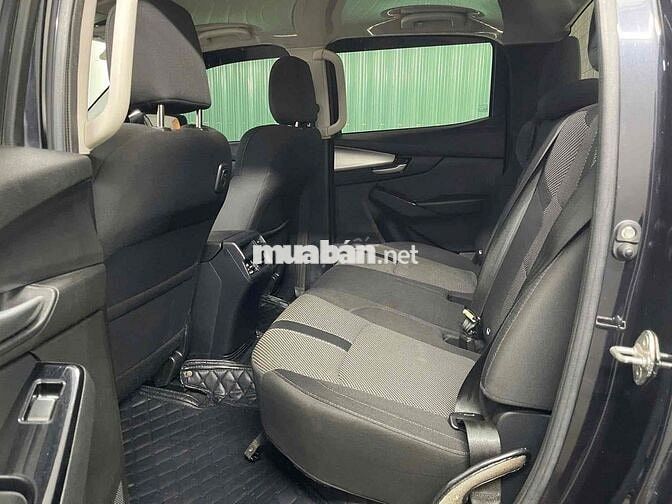 Mazda BT-50 Đen 5 chỗ