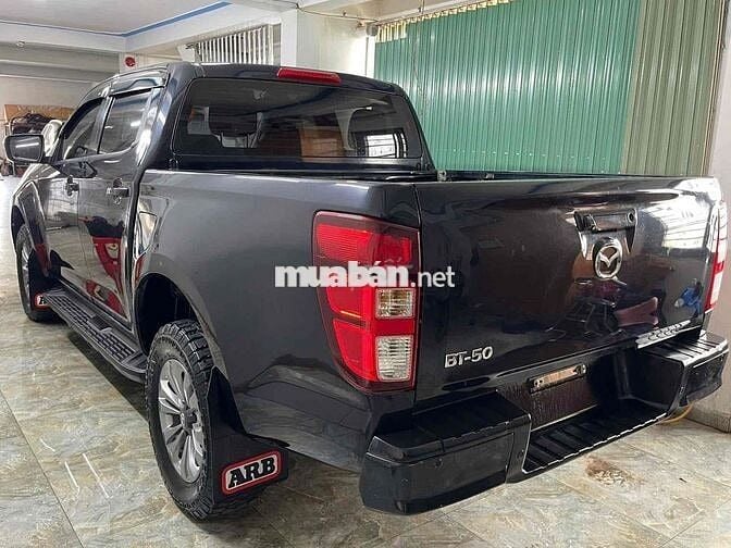 Mazda BT-50 Đen 5 chỗ