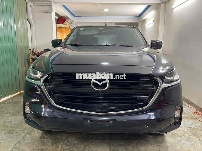Mazda BT-50 Đen 5 chỗ