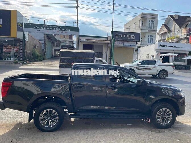 Mazda BT-50 Đen 5 chỗ