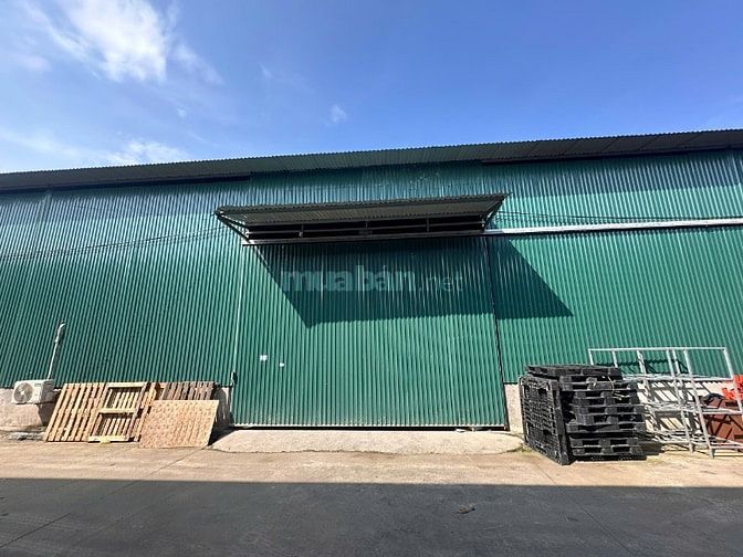 Cho thuê kho xưởng 1250m2 mới xây dựng khu vực An Khánh, trục Đại Lộ 
