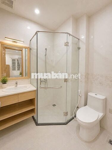 CĂN HỘ NGAY BẮT HẢI SÁT CV LÊ THỊ RIÊNG THOÁNG MÁT - THANG MÁY FULL ĐỒ