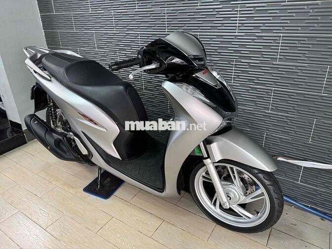 Honda SH125 2022 Bạc nhám 12.000km
