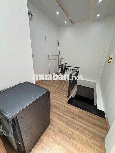 Cho thuê nhà mới 2tầng full Nội thất ĐIỆN BIÊN PHỦ gần Thái Thị Bôi