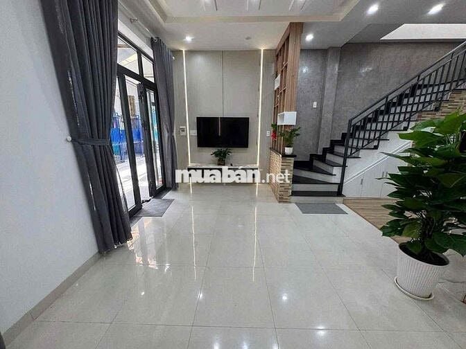 Cho thuê nhà mới 2tầng full Nội thất ĐIỆN BIÊN PHỦ gần Thái Thị Bôi