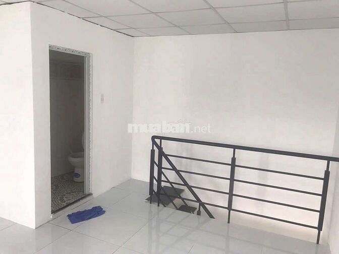 đang cần bán gấp nhà hẻm 160 đường Nguyễn Văn Quỳ phường Phú Thuận