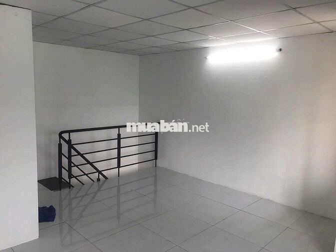đang cần bán gấp nhà hẻm 160 đường Nguyễn Văn Quỳ phường Phú Thuận