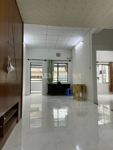  Chung cư Thái Phiên, BÌnh THới(Q11): căn 3p ngủ, nội thất giá 9,5tr/t