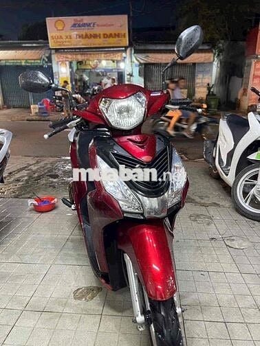 Honda Vision 2016 màu Đỏ