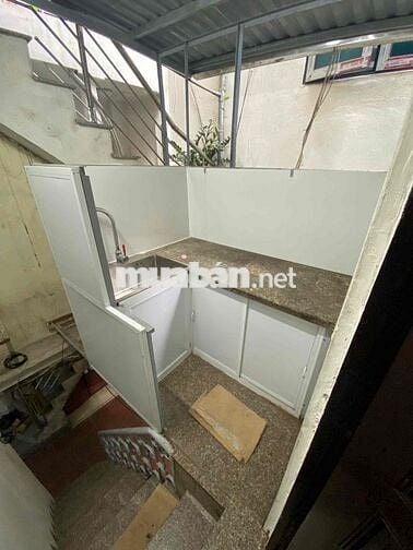 chính chủ cần cho thuê nhà gấp 2n1k 30m phố cổ Hàng Chiếu