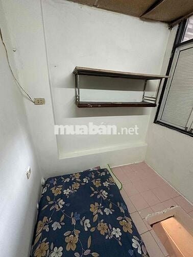 chính chủ cần cho thuê nhà gấp 2n1k 30m phố cổ Hàng Chiếu