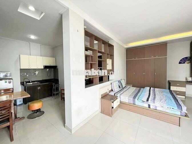 CHO THUÊ CĂN HỘ 1PN MẶT TIỀN VIEW KÍNH FULL_NỘI THẤT GẦN ĐẠI HỌC HUTEC