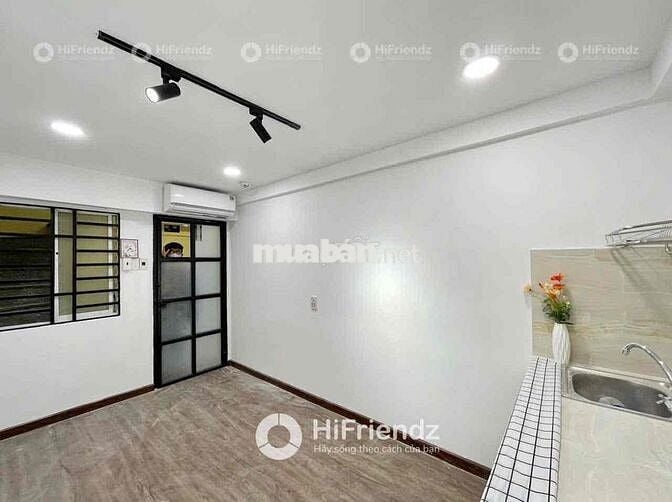 STUDIO SẴN MÁY LẠNH, NƯỚC NÓNG - FREE XE - CÁCH ĐH CÔNG THƯƠNG 300M