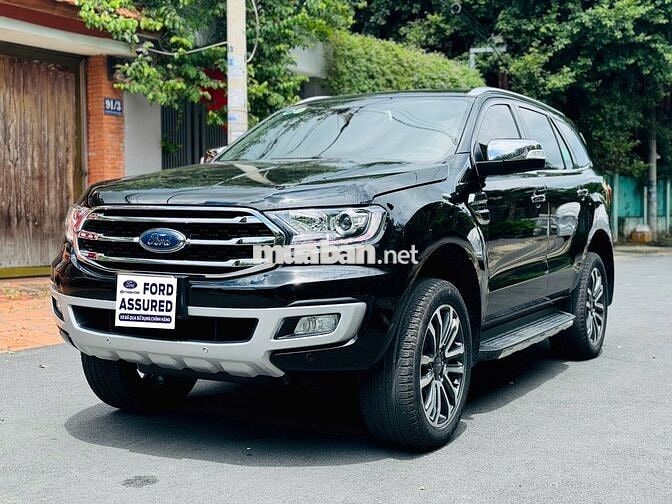 Ford Everest Titanium 2.0L 2018 Đen 68.000 km