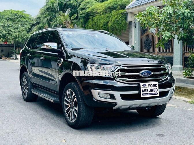 Ford Everest Titanium 2.0L 2018 Đen 68.000 km