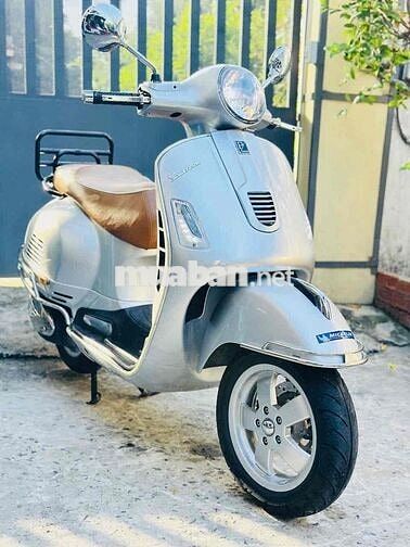 Piaggio Vespa GTS 125cc 2011 Bạc Poscher BStp