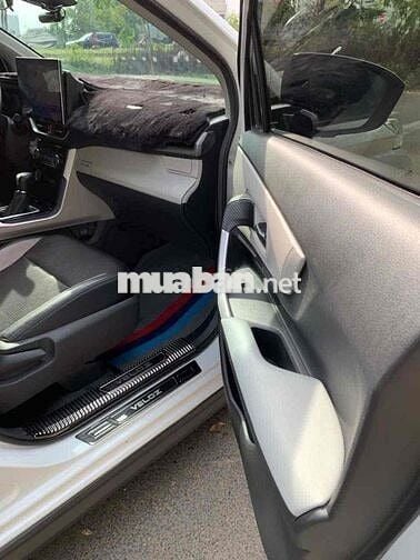 Toyota Veloz Cross TOP Trắng 35.516 km