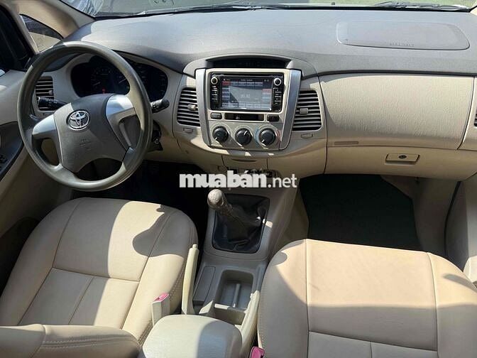 Toyota Innova 2015 Số sàn Bạc 115.000 km