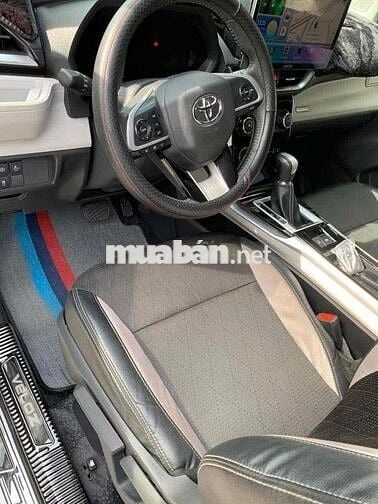 Toyota Veloz Cross TOP Trắng 35.516 km