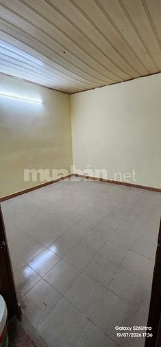 Cho thuê nhà nguyên căn số 182/31 Thoại Ngọc Hầu, hẻm xe tải, 15tr/th 