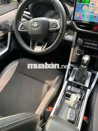 Toyota Veloz Cross TOP Trắng 35.516 km