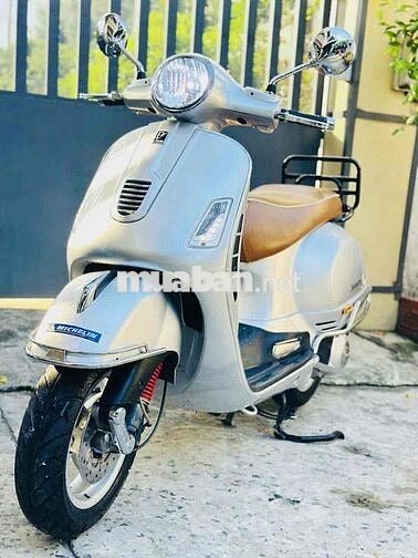 Piaggio Vespa GTS 125cc 2011 Bạc Poscher BStp