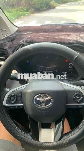 Toyota Veloz Cross TOP Trắng 35.516 km