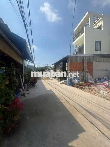 BÁN ĐẤT SAU CHỢ ĐẦU MỐI, 6x17m, HẺM XE HƠI, SHR