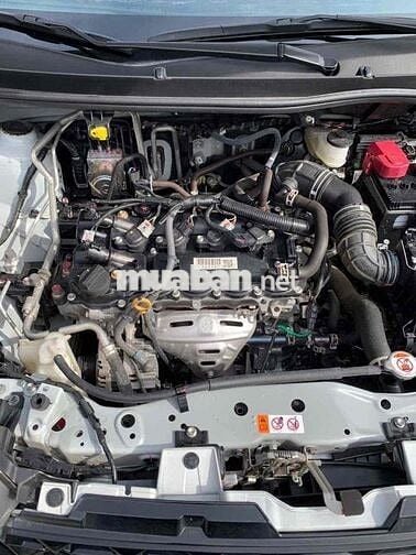 Toyota Veloz Cross TOP Trắng 35.516 km