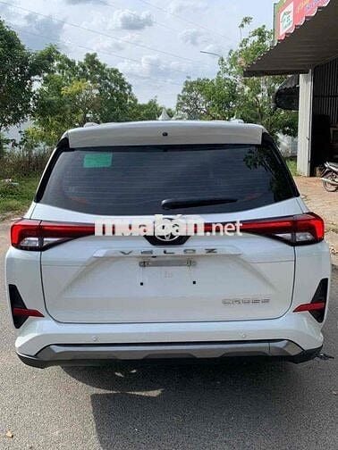 Toyota Veloz Cross TOP Trắng 35.516 km