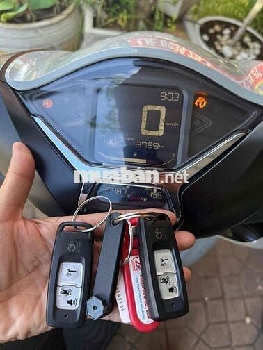 Honda SH 160 ABS 2024 Xám xi măng 3700km