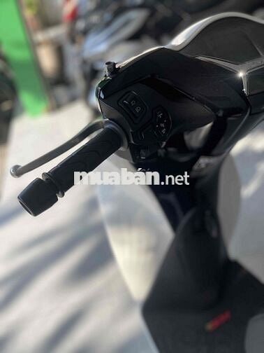 Honda SH 160 ABS 2024 Trắng