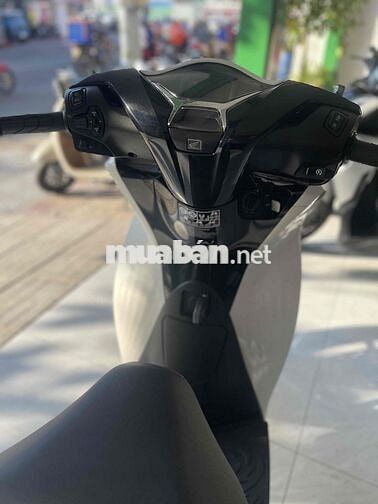 Honda SH 160 ABS 2024 Trắng