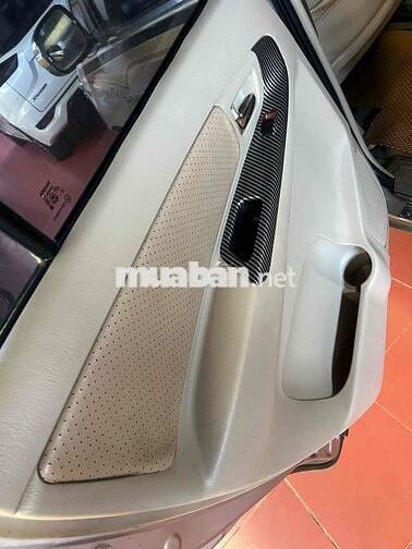 Toyota Innova G 2006 Vàng cát