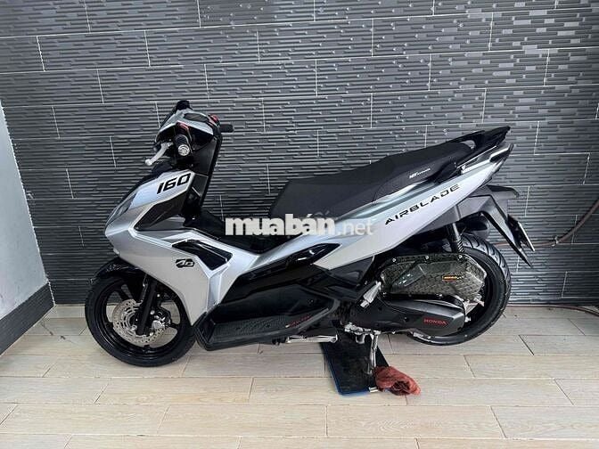 Honda Air Blade 160 2024 Bạc Đen 12.000km