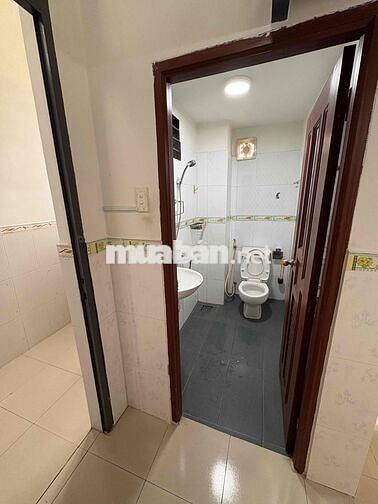 [CHỦ NHÀ] Cho thuê phòng CMT8 Gần CV Lê Thị Riêng
