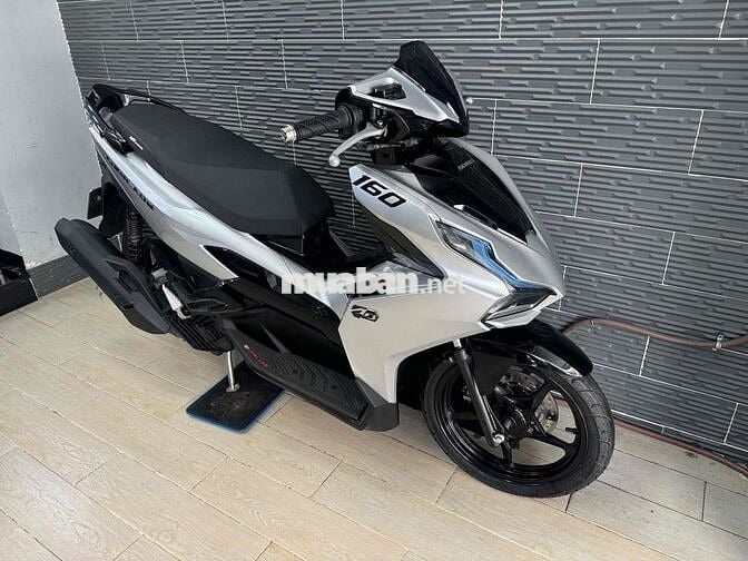 Honda Air Blade 160 2024 Bạc Đen 12.000km