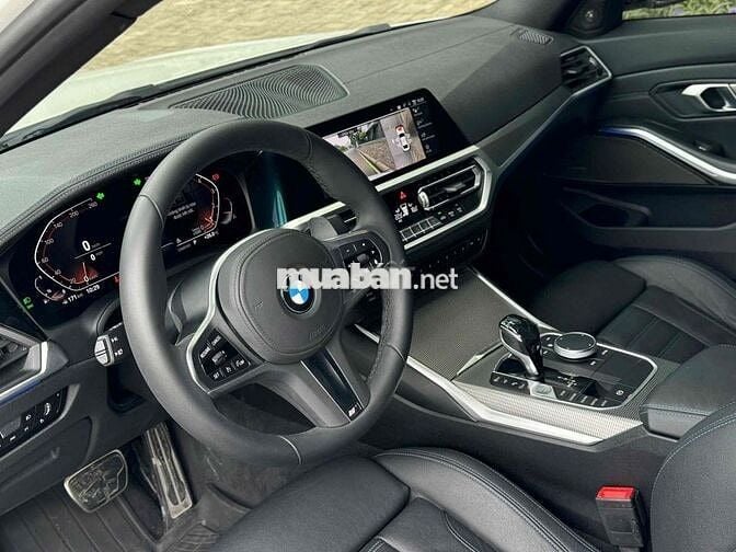 Bán chiếc BMW330i sx2020