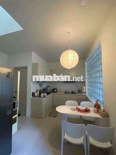 SỐC! Biệt Thự 9PN Chỉ 26 Triệu – Ô Tô Đậu Trong Nhà