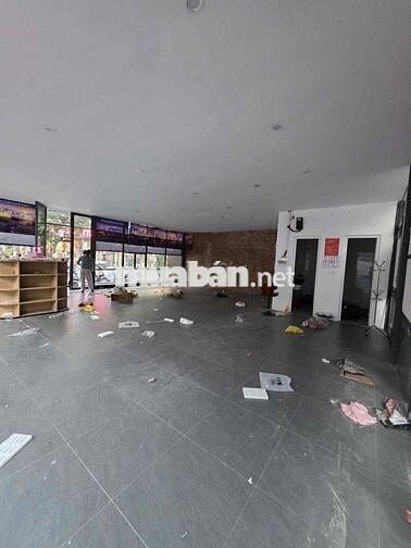 Cho thuê mặt bằng 344m² mặt tiền 122 Lê Quang Đạo, An Thượng