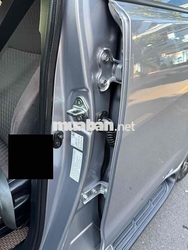 Toyota Innova 2022 7 chỗ Bạc