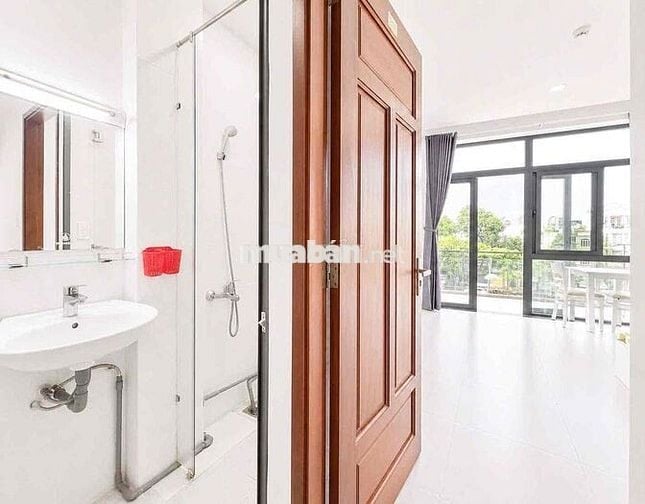 CĂN HỘ TONE TRẮNG SÁNG VIEW BỜ KÈ HOÀNG SA